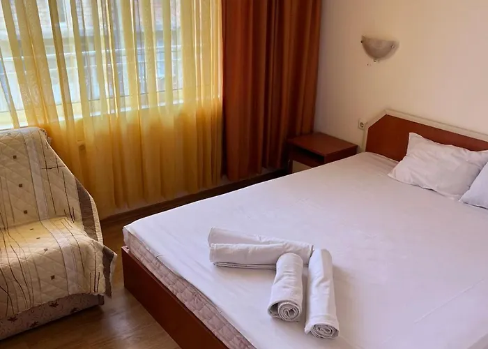 стоянови فندق